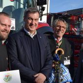 Söder bei Frühjahrsschau und der Eisstock-EM