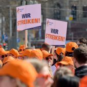 Politik denkt über Streik-Bremse nach