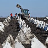 Brennende Raffinerien