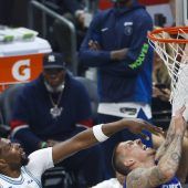 BASKETBALL EISHOCKEY SKISPRINGEN TENNIS