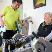 Senioren-Sportstunde mit Trainer Enzo