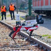 Roboter-Hund jagt die Sprayer