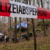 80 Männer zum DNA-Test