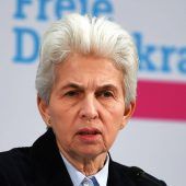 Strack-Zimmermann widerspricht Bas