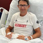 Auch im Krankenbett Paris im Blick