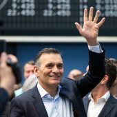 Douglas meldet sich zurück an der Börse