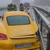 Wintereinbruch und Ferienverkehr: Zwei Frauen sterben