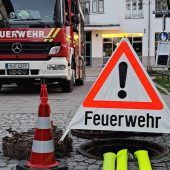 Betrug: Polizei nimmt Abholer fest Feuerteufel zündeln auf einer Baustelle Rohrbruch: Keller mit Wasser geflutet FDP will Parkplätze statt Busspur Traum-Anwesen an der Würm versteigert