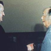 Als Mitbringsel ein Mao-Käppi für den Sohn