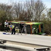 Flixbus kippt um: Fünf Tote auf Autobahn