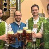 Bierprobe für das Starkbierfest in Stierberg