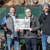 Jäger und Landwirte spenden für „Kitzrettung Ramerberg“