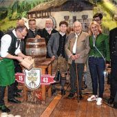 Gelungener Starkbieranstich in Raubling