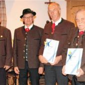 Ehrenzeichen in Gold für Johann Mayer