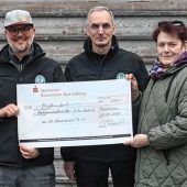„Almrausch“-Schützen spenden für Kinderhort