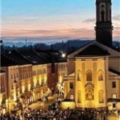 Hunderte stehen wieder gegen rechts auf