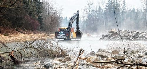 Ähnliche Renaturierungsmaßnahmen wie kürzlich bei Unteremmerting (Foto) sollen auch zwischen Altenmarkt und Tacherting kommen. Foto re