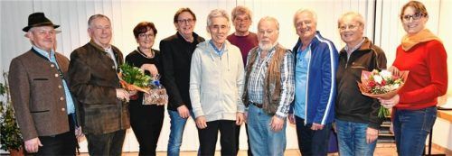 Bei den Ehrungen: (von links) Vorstandsmitglied Erwin Freese, Andreas Krug, Gründungsmitglied und Ehrenvorsitzender, Vorstandsmitglied und Kreisrätin Gudrun Unverdorben, Dieter Kannengießer, Ehrenvorsitzender ÜWG/Parteifreie im Landkreis Rosenheim, Hans Söldner, Konrad Seif, Georg Vierthaler, Josef Furtner, Gerhard Fischer und ÜWG-Vorsitzende Dr. Maren Weigand. Foto Ammelburger