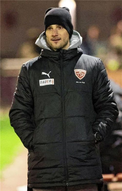 Buchbachs Trainer Aleksandro Petrovic will sich taktisch nicht in die Karten schauen lassen. Foto Michael Buchholz