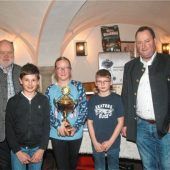 Pokal geht an die Schützengesellschaft Steeg