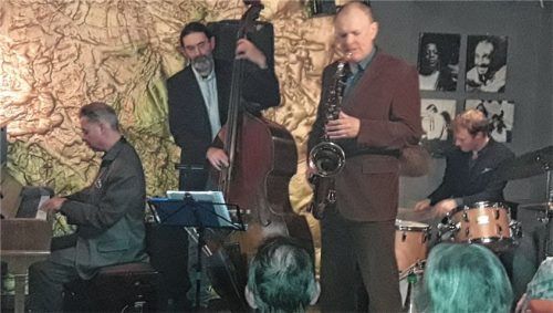 Claus Koch und „The Boperators“ spielen Musik von Dexter Gordon im Le PirateFoto prechtl