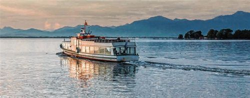 Damit die Reise an den Chiemsee besonders gut gelingt, gibt es ab Ostern den Bernauer Urlaubsbegleiter in dritter Auflage. Foto re