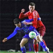 Den Ball hineingearbeitet