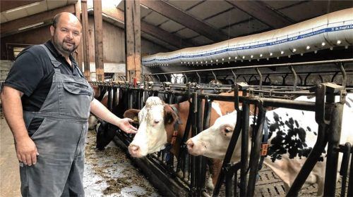 Sepp Andres ist Landwirt aus Pfaffing und Rosenheims Kreisobmann beim Bayerischen Bauernverband. Foto  Duczek