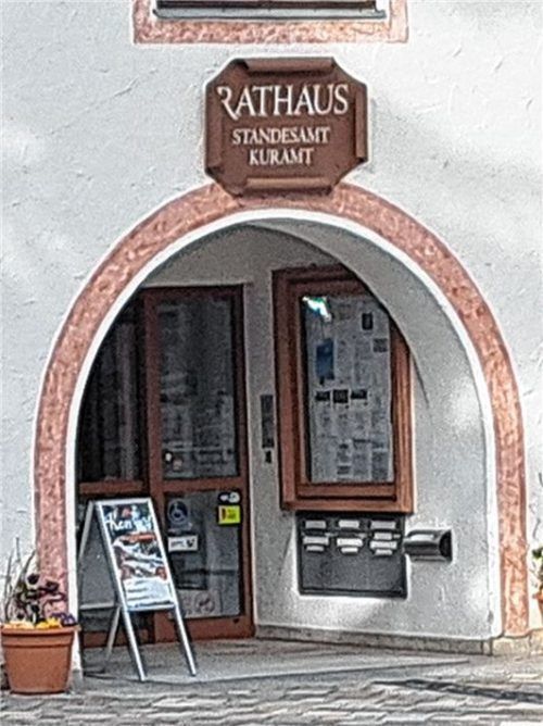 Das Rathaus Bad Feilnbach ist ab heute unter neuer Führung. Foto  Strim