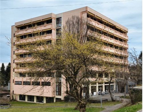 Das Seniorenheim St. Konrad: Die Bewohner sollen umziehen. Foto Huber