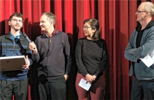 Der „doppelte Preisträger“ Felix Maria Bühler und die Festival-Jury mit Dietmar Kraus, Susanne Mi-Son Quester und Gereon Wetzel (von links). Foto Baumann