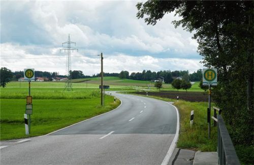 Der Geh- und Fahrradweg vom Albachinger Ortsteil Berg nach Furth soll verlängert werden. Foto Günster