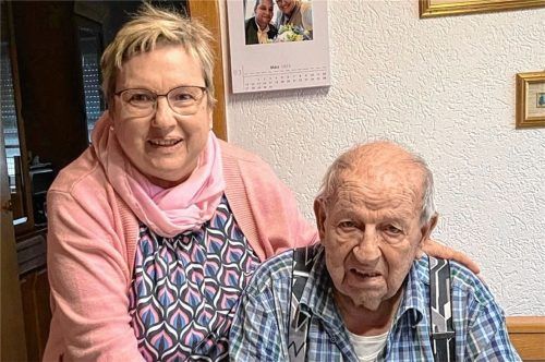 Der Mühldorfer Josef Spandl mit seiner Tochter Monika Lechertshuber. Foto privat
