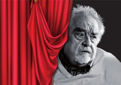 Der Rosenheimer Regisseur Toni Müller hat heute 80. Geburtstag. Aus diesem Anlass hat sein Freundeskreis eine Festschrift erstellt, in der auch diese Abbildung enthalten ist. Foto Gschwendtner/Fotomontage Dosch