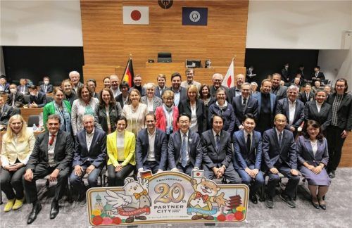 Die Rosenheimer Delegation wurde zum 20. Jubiläum der Städtepartnerschaft herzlich empfangen.Foto re