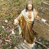 Jesus-Figur wirft Fragen auf