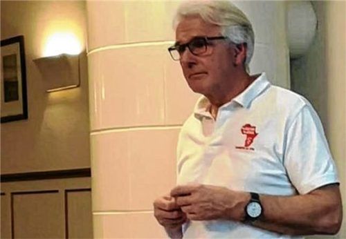 Dr. Josef Schuhbeck vom Verein „Ärzte für Afrika“ berichtete bei der Jahresversammlung der Erlstätter Frauen über seine Arbeit in Ghana. Foto Müller
