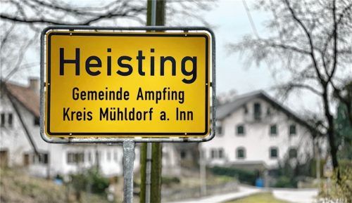 Fast jeden Monat steht in Ampfings Gemeinderat ein Schwarzbau auf der Tagesordnung. Diesmal war es einer im Ortsteil Heisting – und das nicht zum ersten Mal. Foto Jörg Eschenfelder