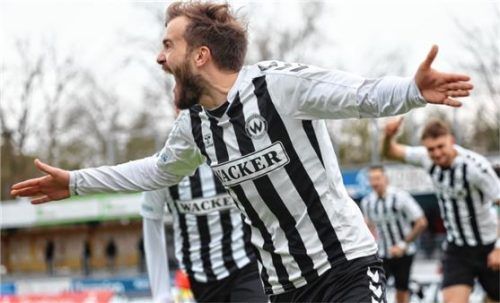 Felix Bachschmid bejubelt seinen Treffer zum 2:0.Foto mb.presse