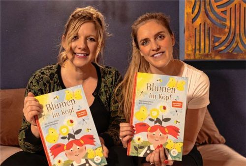Gute Geschichten für Kinder kann man schreiben, erzählen oder singen: Von Lisa Wirths (rechts) Kinderbuchbestseller inspiriert, schrieb Claudia Koreck ein Kinderlied.Foto Koreck