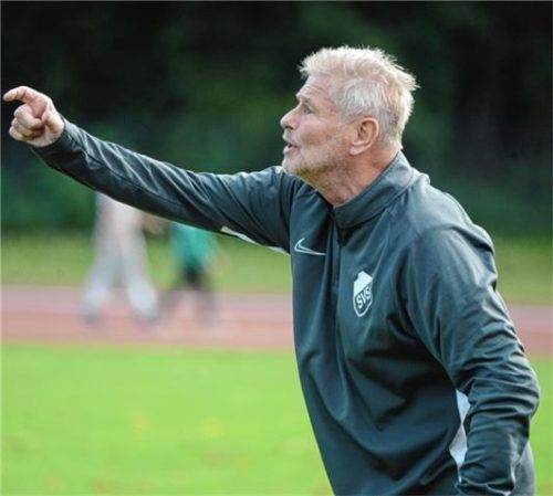Helmut Faber ist nicht mehr Trainer beim SV Schloßberg-Stephanskirchen. Es war der einzige Wechsel auf der Kommandobrücke in der Fußball-Kreisliga 1 während des Winters. Foto Franz Ruprecht