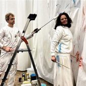 Der Abschied beginnt mit Sang und Klang und Kunst