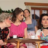 Lang anhaltender Schlussapplaus nach Premiere