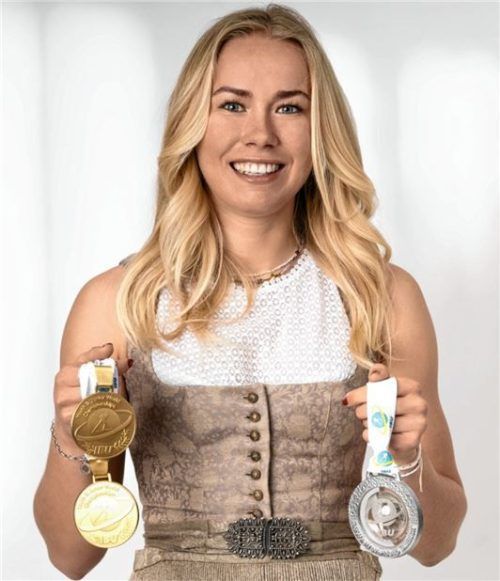 Julia Kink ist mit ihrer Medaillen-Ausbeute zufrieden. Foto Ernst Wukits