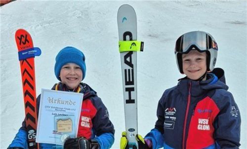 Luis Lechner und Lukas Aicher dürfen sich auf ein Wochenende mit Linus Strasser freuen. Foto privat