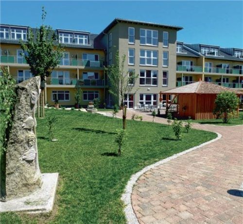 Modernes Zuhause für Seniorinnen und Senioren: das Haus Sonnengarten in Edling. Foto Caritas München Freising