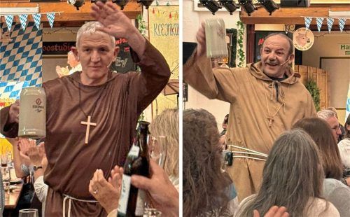 Nahmen kein Blatt vor den Mund: Bruder Ernestus und Bruder Andreus beim Starkbierfest in Obing.Fotos EMK