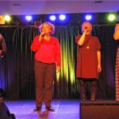 Gefühlvoller Gesang trifft auf Humor