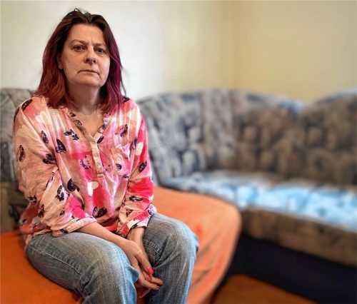 Petra Weinbauer lebt derzeit in der Notunterkunft in Kraiburg. Foto Lohmann