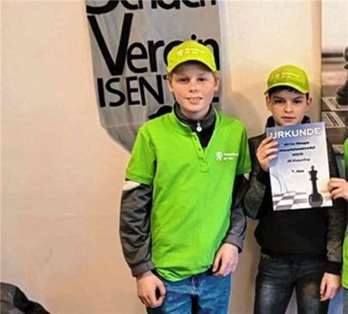 Philipp Schönhuber (links) und Tymo Valikov zeigten bedeutend stärkere Kombinationskraft als noch im Vorjahr.Foto re